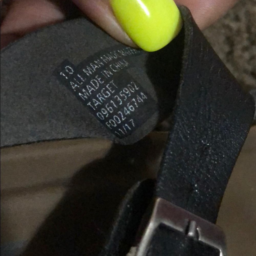 Sandal - Picture 2 of 3